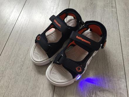 Chlapcenske svietiace sandale, bubble gummers,32