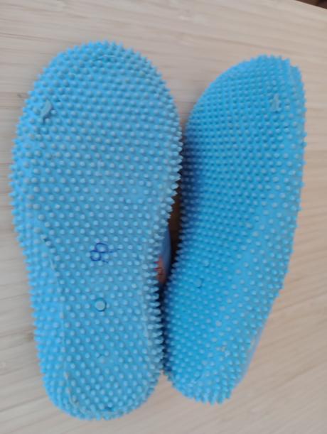 Topánky do vody, 28