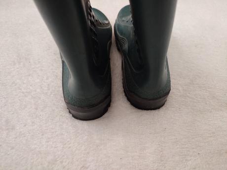 Gumené čižmy, 31