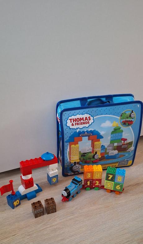 Mega bloks stavebnice vláčik tomáš,