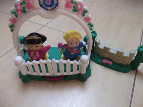 Princezna a princ - fisher price, 