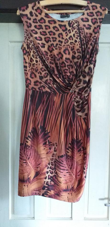 Elastické letné šaty, 34