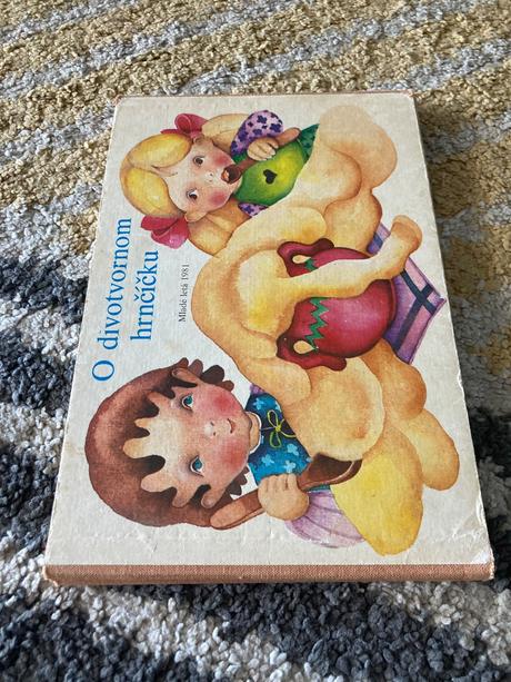 O divotvornom hrnčíčku krásne staré leporelo(1981), 