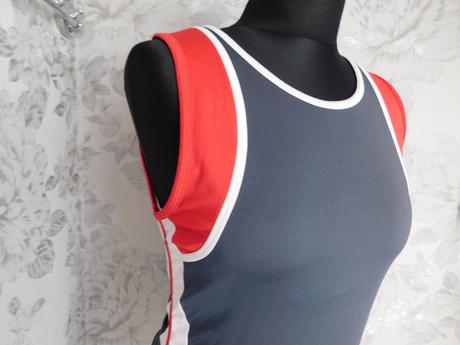 Damske športove tielko/top, reebok,40