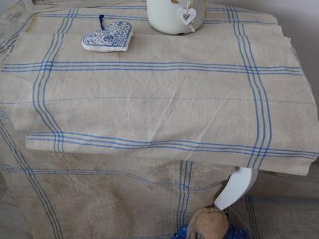 Tkané plátno ivory +krém +modrý prúžok +bábika,, 