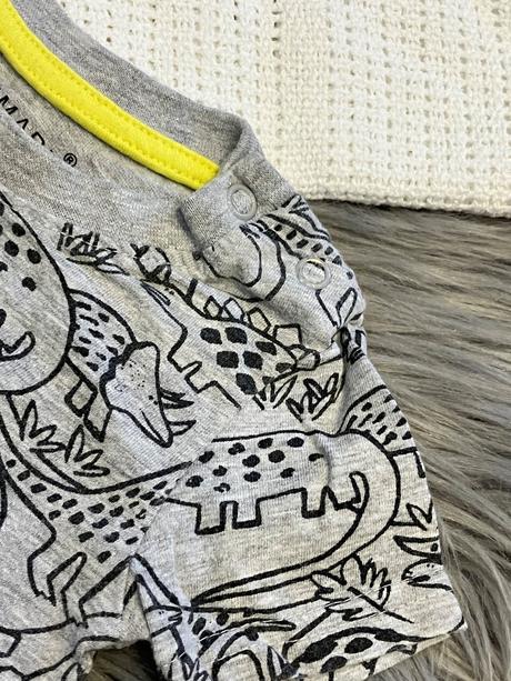 Chlapčenské tričko s dinosarami primark (68), primark,68