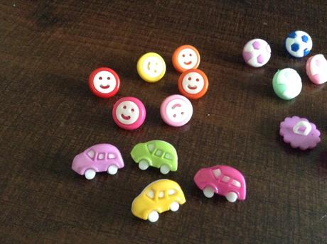 Veselé gombíky pre detičky,