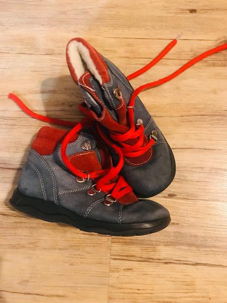 Prechodné šnurovacie topánky, 26