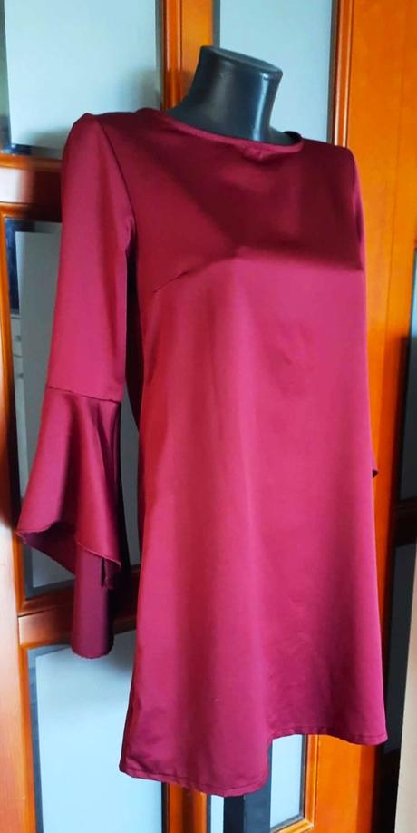 Predám koktejlové šaty veľ.s-m, s