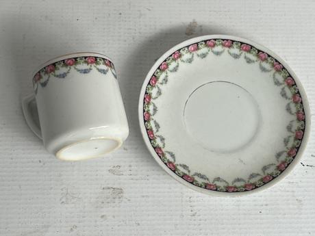 Starozitna vintage mocca salka hrncek ruze ruza ru, 