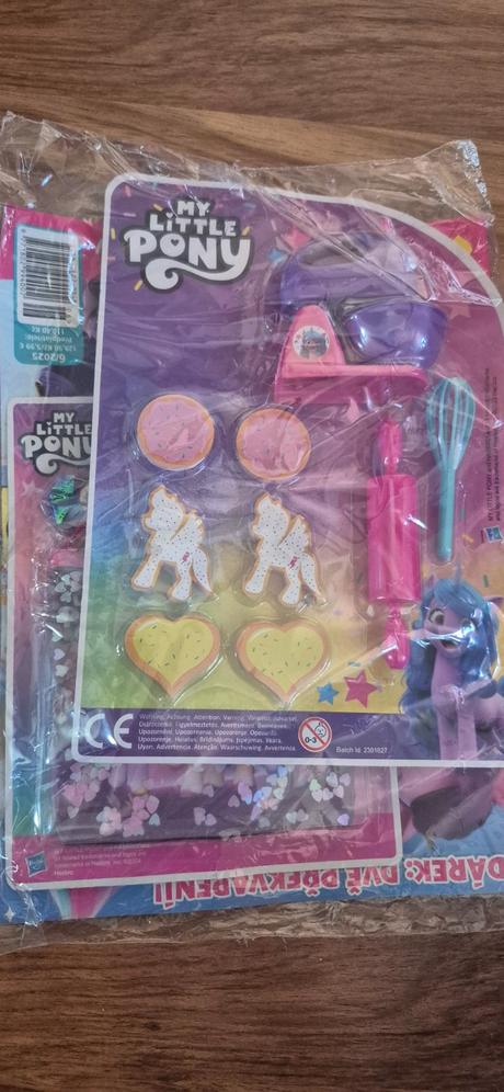 Predam destke časopisy aj s.hračkou, 