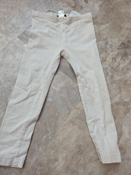 Bežové leginy so striebornou nitkou 104, 104