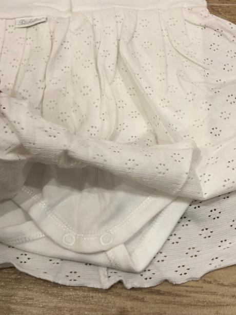 Body šatky s klobúčikom, richelieu,56