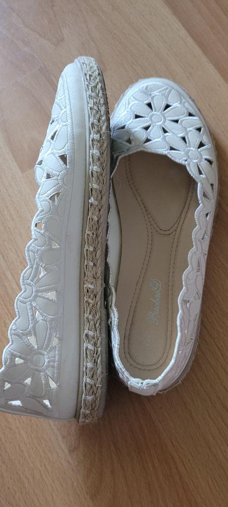 Romantické espadrily, 37