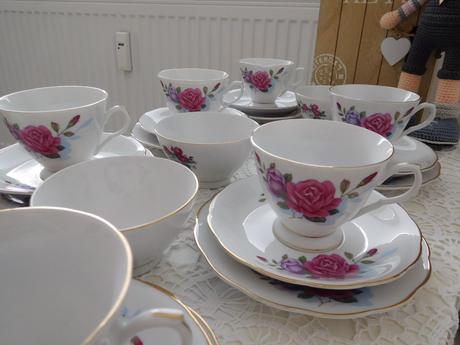 Čínsky porcelán šálky podšálky šípová ruža,