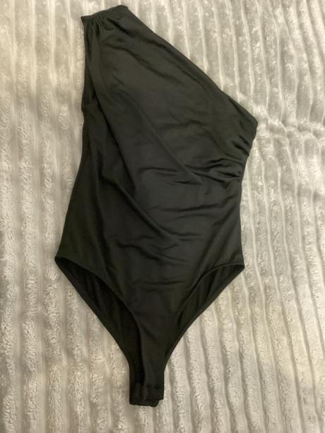 Body na jedno rameno, zara,s