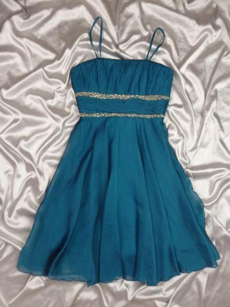 Kvalitné spoločenské šaty, 36