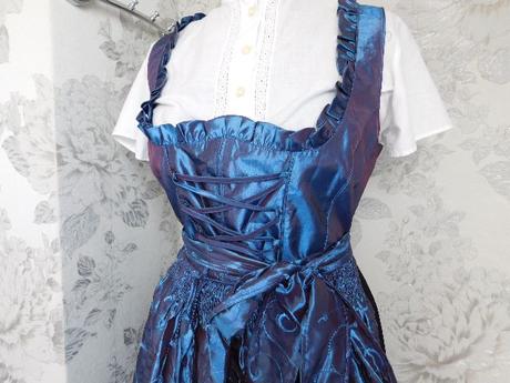 Pekny kvalitny dirndl kroj, 38