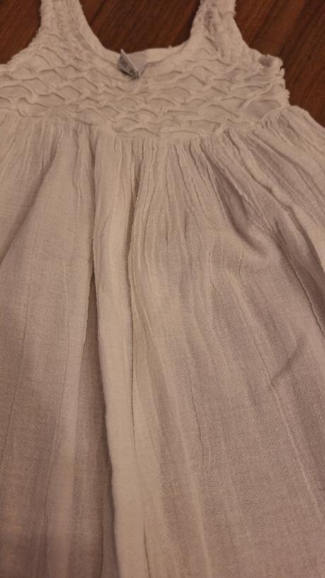 Biele saty na ramienka, 116