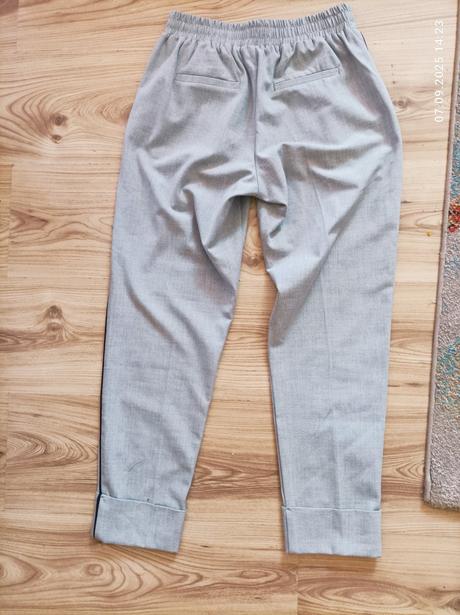 Nekrčivé office štýl, bershka,s