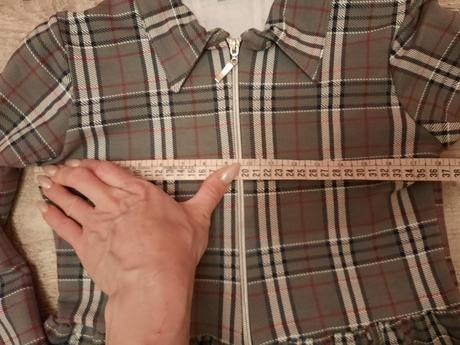 Krasne šaty 140, 140