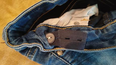 Pohodlné rifle, takko,134