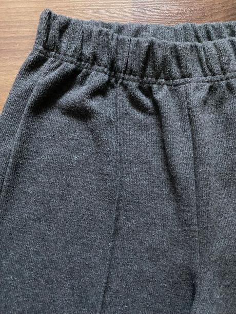 Upletove nohavice volny strih, zara,146