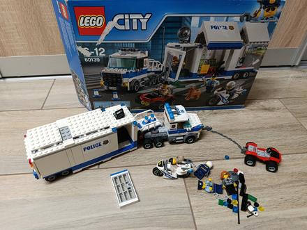 Lego city 60139 - mobilné veliteľské centrum,