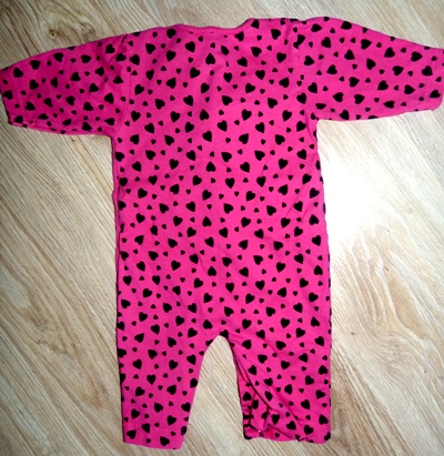 Chutné opaľovačky so srdiečkami, 2xoblečené, adams,62