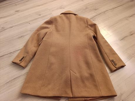 Pekný kabát, stradivarius,l