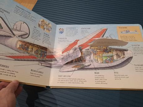 Kniha lietajúce stroje, 