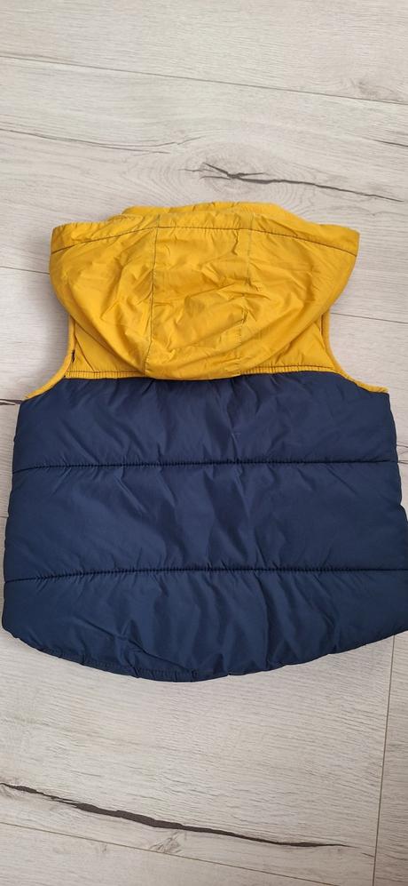 Chlapčenská vesta, pepco,104