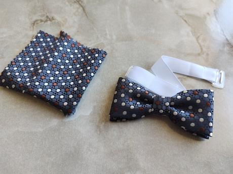 Motýlik s vreckovkou k saku, s