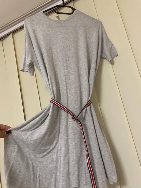 Šaty, stradivarius,s