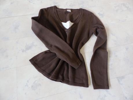 Cvernový sýtohnedý pulóver, l