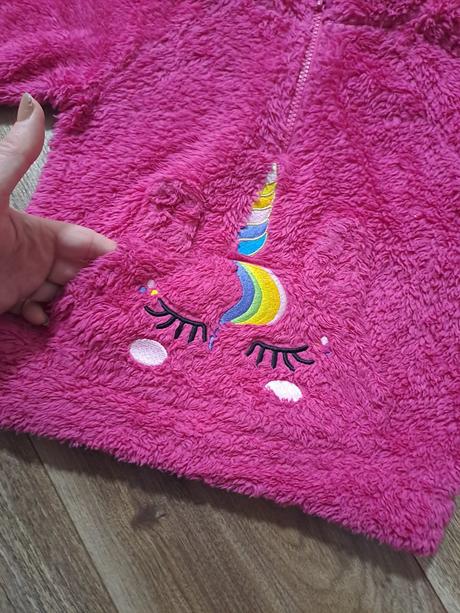 Huňatá mikinka, 104