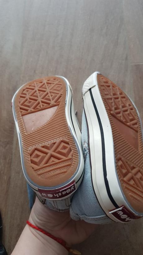 Tenisky vd 17,5 cm, 27