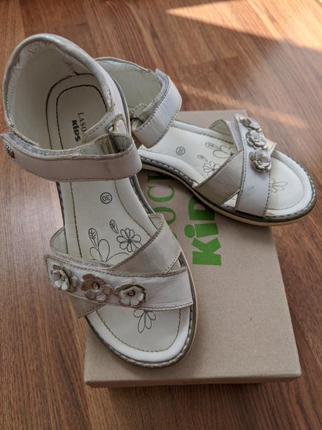 Sandalky, lasocki,30