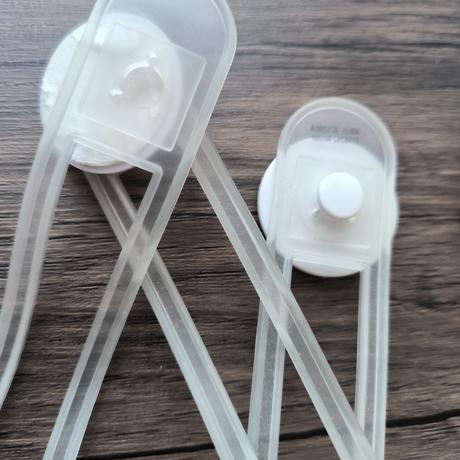 Detské poistky proti otvoreniu,