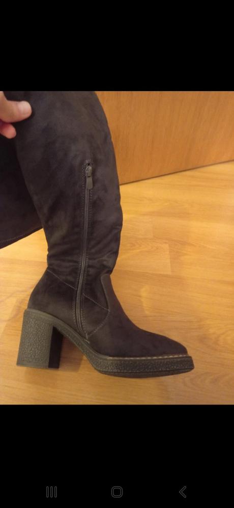 Sivé semišové čižmy na opätku, 38