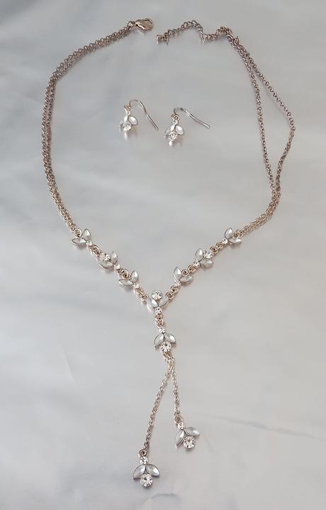 Bižutéria a autorské šperky,