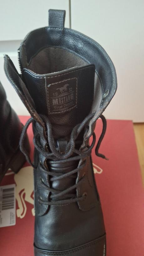 Šnurovacie topánky,čižmy, mustang,38