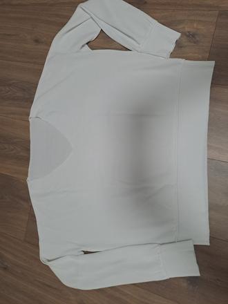 Biely pulovrik z talianska, m