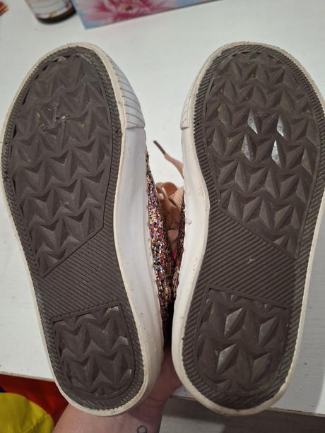 Lesklé topánky, reserved,29