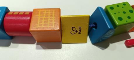 Navliekacie korale hape, 