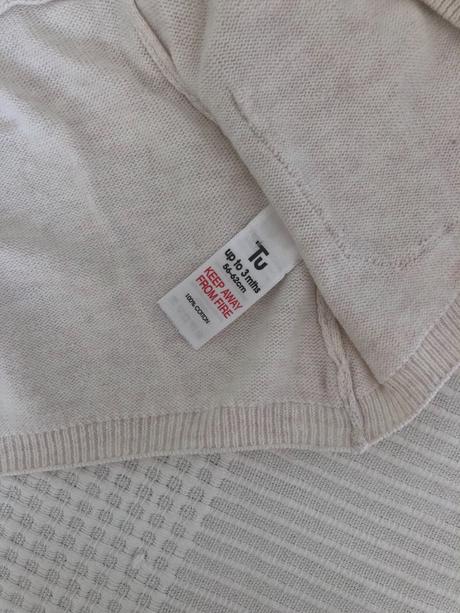 Krémový svetrík tu, tu,62