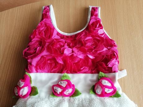 Nádherné ruzickove šatocky, 4-5 rokov, 104