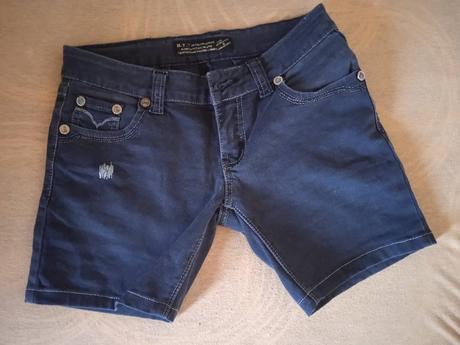 Dievčenské kraťasy 28, 28