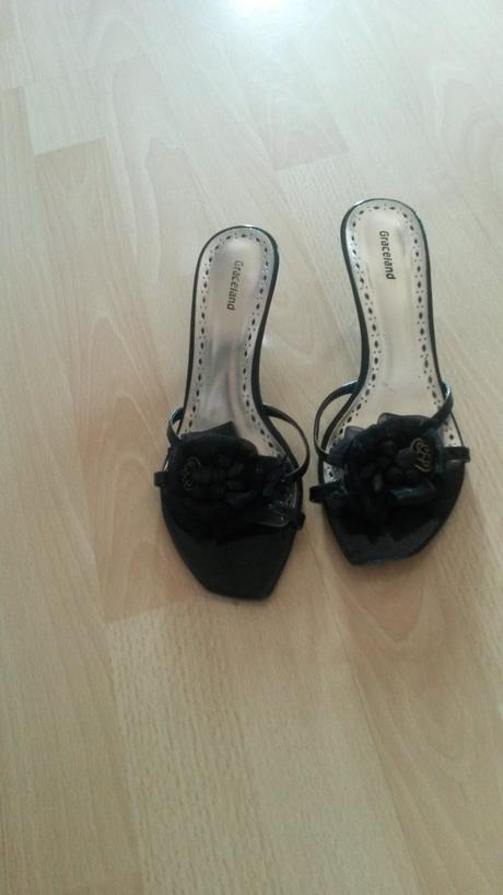 Slapky, graceland,38