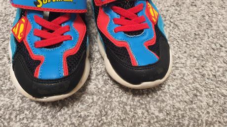 Sandálky superman, 28